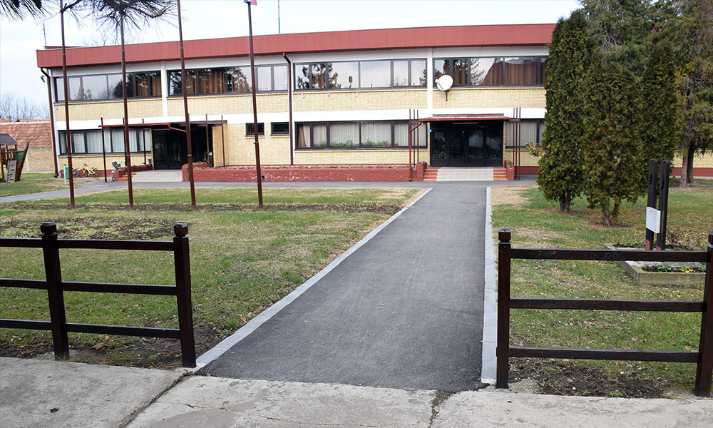 skola1.jpg